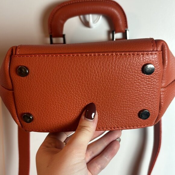 Viola Castellani Orange Small Crossbody Pebbled Leather Purse - Picture 4 of 8